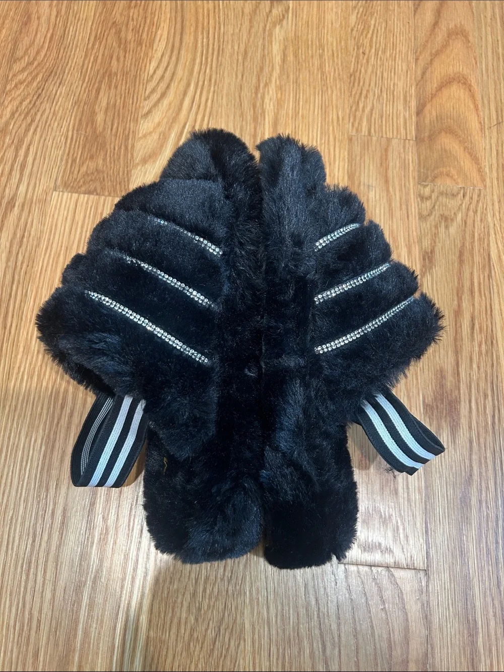 Faux Fur Black Fuzzy Slide Slippers Rhinestone Stripes elastic strap size 6 new